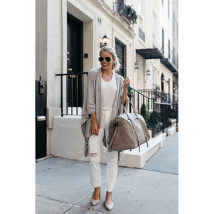 Übergröße Strickjacke mit unregelmäßigem Saum
